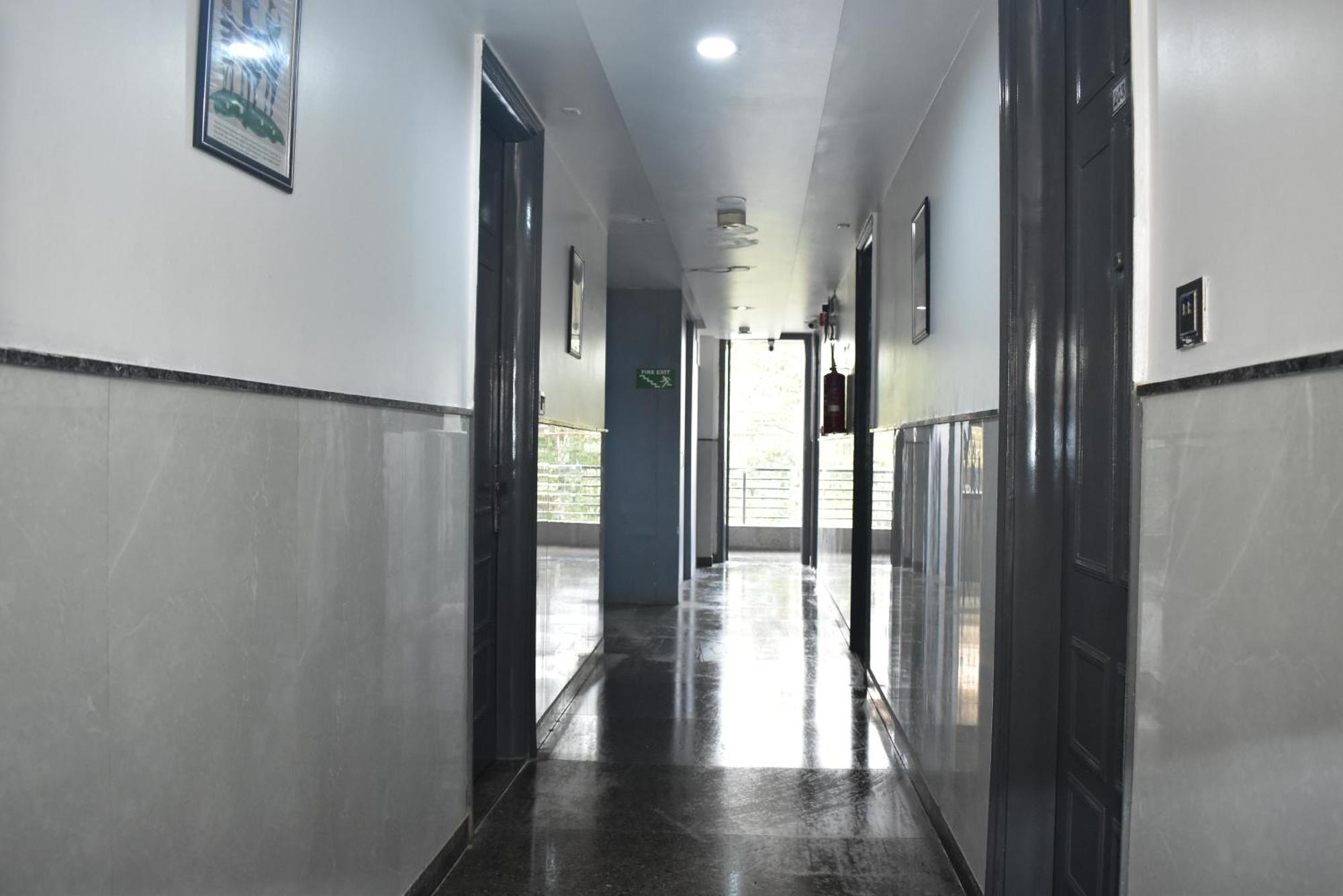 Qotel Hotel Rama Rohini Sector-24 Couple Friendly デリー エクステリア 写真